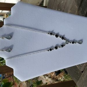 Vintage Avon Grey and White faceted Y necklace and Earrings set